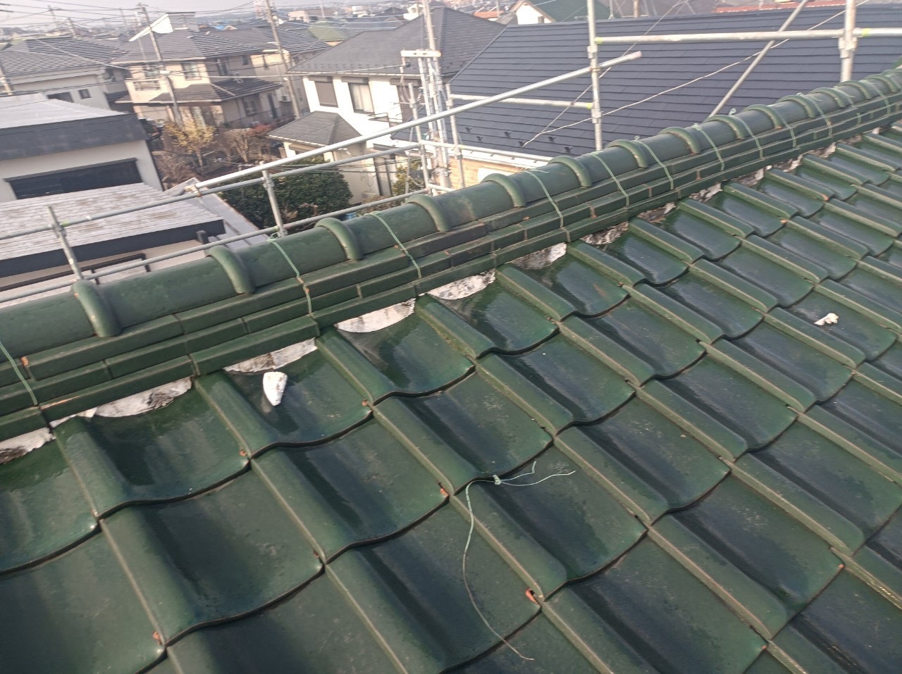 羽村市の台風で屋根の瓦が飛んだ時に慌てないための完全ガイド